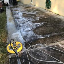 Driveway Cleaning in Port Saint Lucie, FL 1